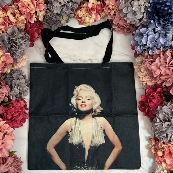 Eco-Friendly Glamorous Marilyn Monroe Folding Tote Bag - Picture 2 of 15